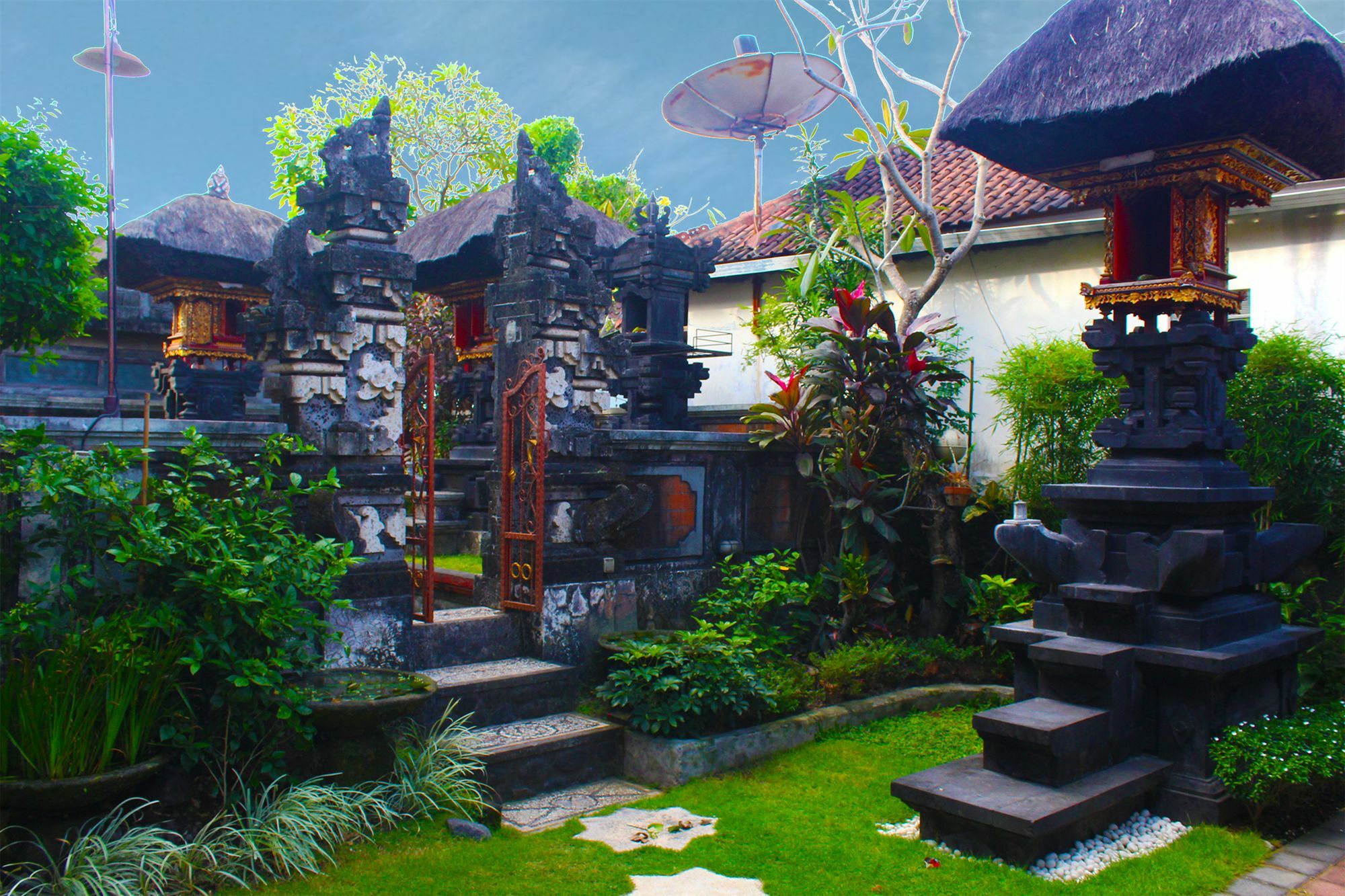 Cr Tris Rooms Seminyak Exterior foto